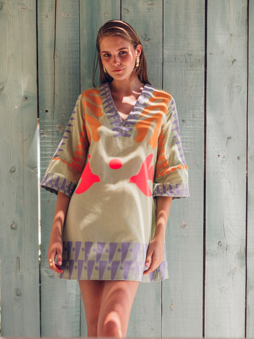 Vestido Corto Bordado en Verde Nema Resort Wear